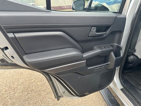 Used 2025 Toyota 4Runner TRD Sport AWD/4WD image 18