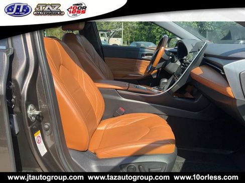 Used 2019 Toyota Avalon Limited w/ All Weather Liner Package FWD image 15