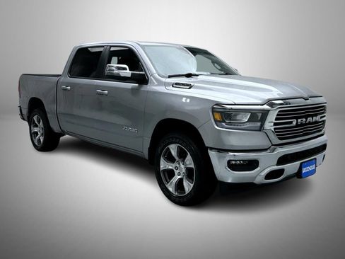 Used 2023 RAM 1500 Laramie AWD/4WD image 3