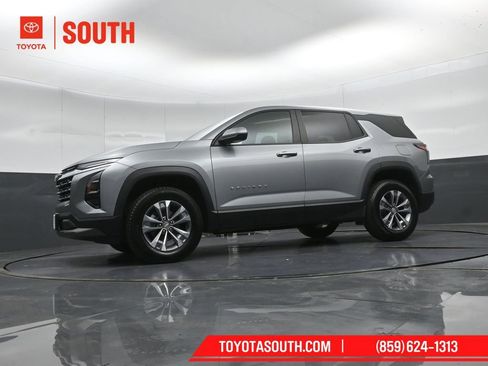 Used 2025 Chevrolet Equinox LT AWD/4WD image 42