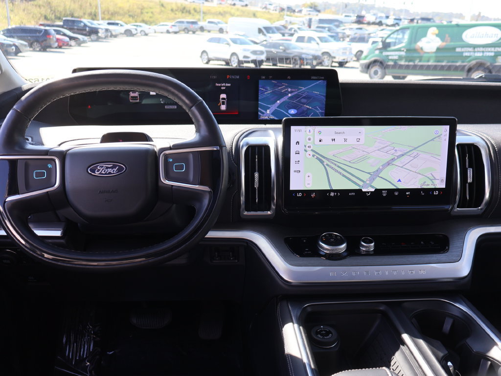 Used 2025 Ford Expedition Platinum AWD/4WD image 21