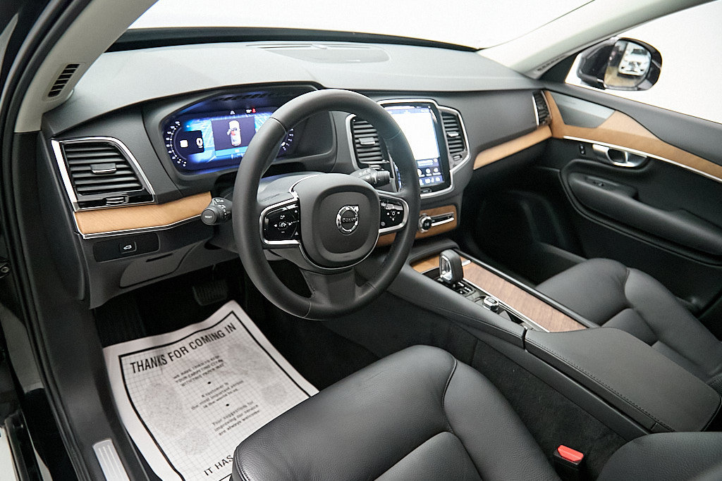 Certified 2024 Volvo XC90 B6 Plus w/ Protection Package Premier AWD/4WD image 14
