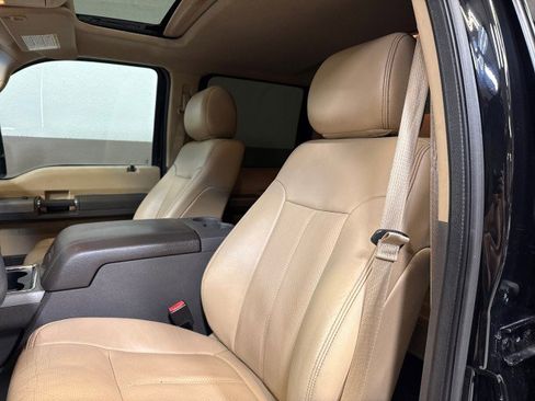 Used 2016 Ford F250 Lariat w/ Lariat Ultimate Package image 17