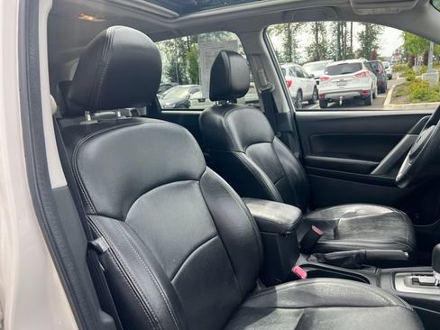 Used 2017 Subaru Forester 2.5i Premium AWD/4WD image 17
