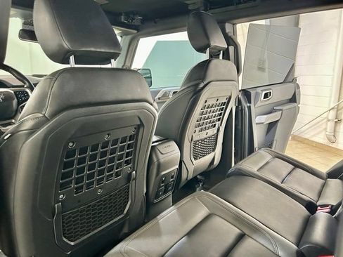 Used 2023 Ford Bronco Black Diamond w/ Sasquatch Package AWD/4WD image 18
