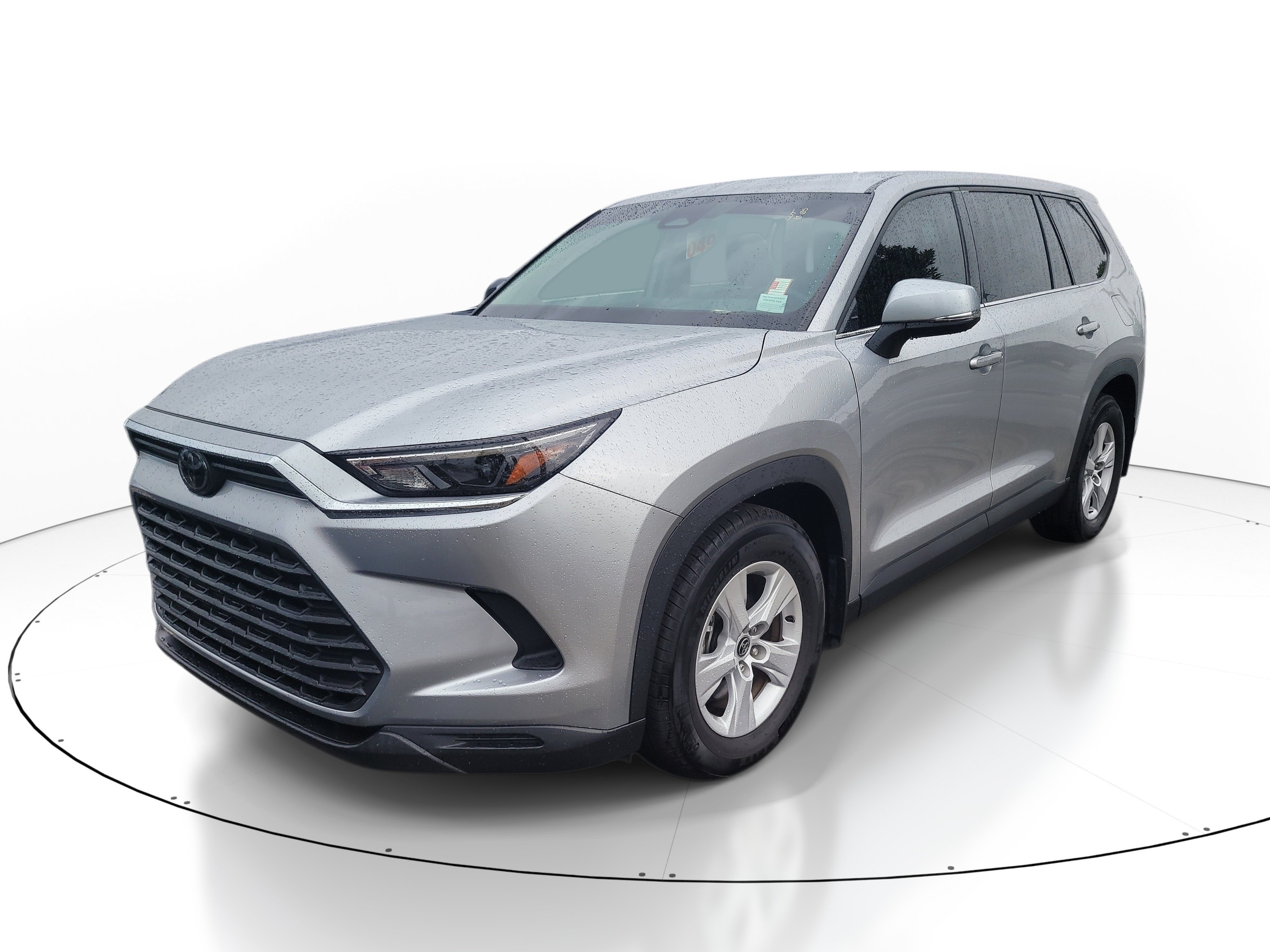 Used 2025 Toyota Grand Highlander FWD image 3