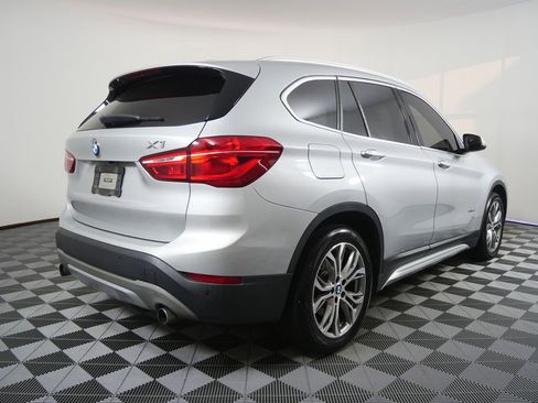 Used 2017 BMW X1 sDrive28i image 3