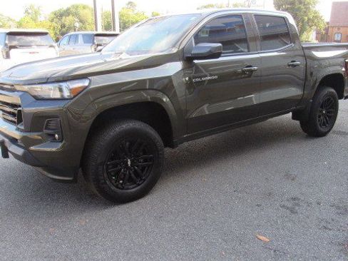 Certified 2024 Chevrolet Colorado LT w/ LT Convenience Package image 4