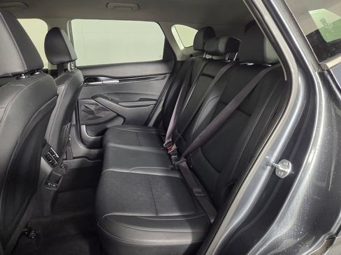 Used 2024 Kia Seltos EX FWD image 24