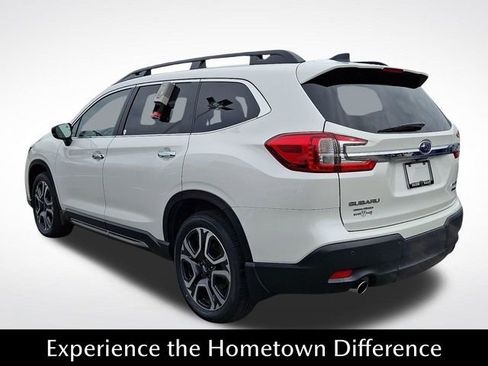 Used 2025 Subaru Ascent Touring image 4