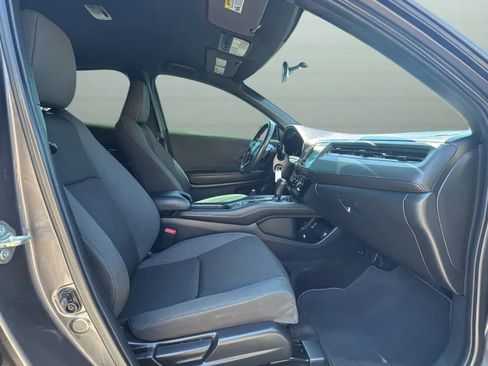 Used 2020 Honda HR-V Sport image 24