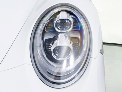 Used 2016 Porsche 911 Turbo S image 28