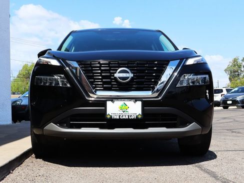 Used 2023 Nissan Rogue SV AWD/4WD image 17