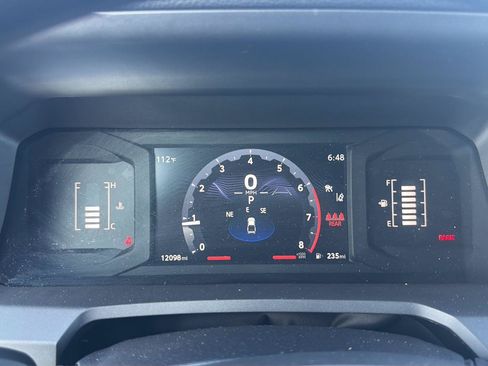 Used 2025 Toyota Tacoma SR5 AWD/4WD image 22
