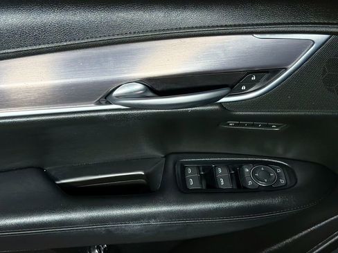 Used 2018 Cadillac XT5 Premium Luxury AWD/4WD image 18