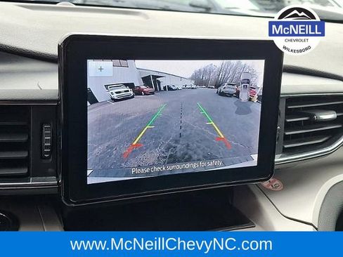 Used 2023 Ford Explorer XLT w/ Equipment Group 202A image 18