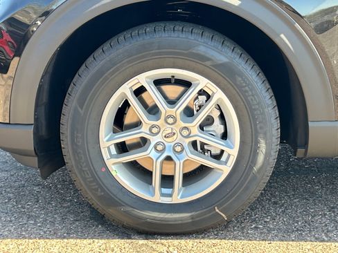 New 2026 Ford Explorer Active AWD/4WD image 26