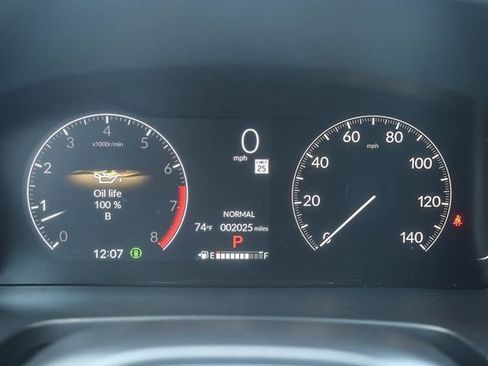 Used 2025 Honda Pilot TrailSport image 25