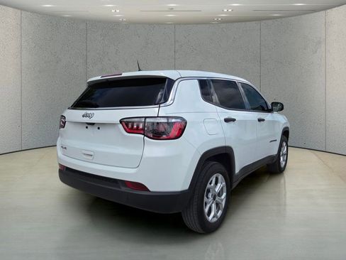 Used 2025 Jeep Compass Sport AWD/4WD image 4