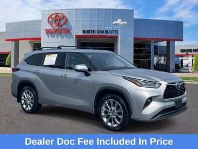Used 2023 Toyota Highlander Limited