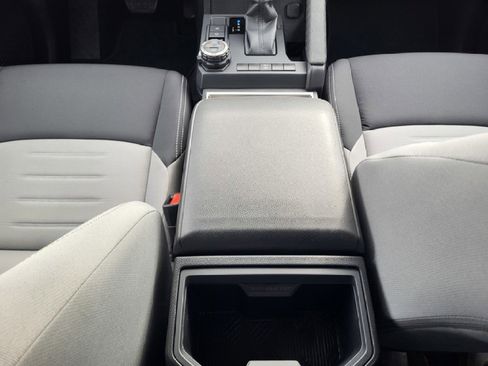 Used 2025 Toyota Tacoma TRD Off-Road image 38