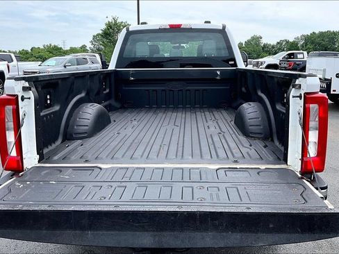 Used 2024 Ford F250 XL w/ FX4 Off-Road Package AWD/4WD image 9