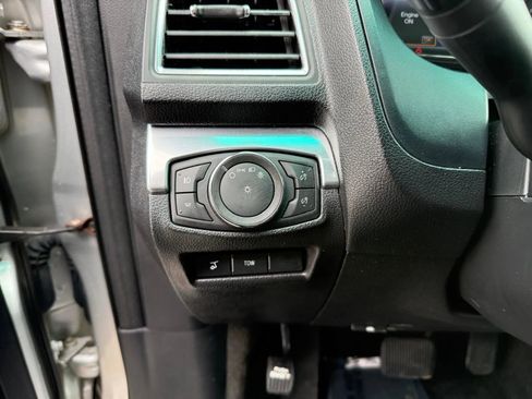 Used 2017 Ford Explorer Sport image 19