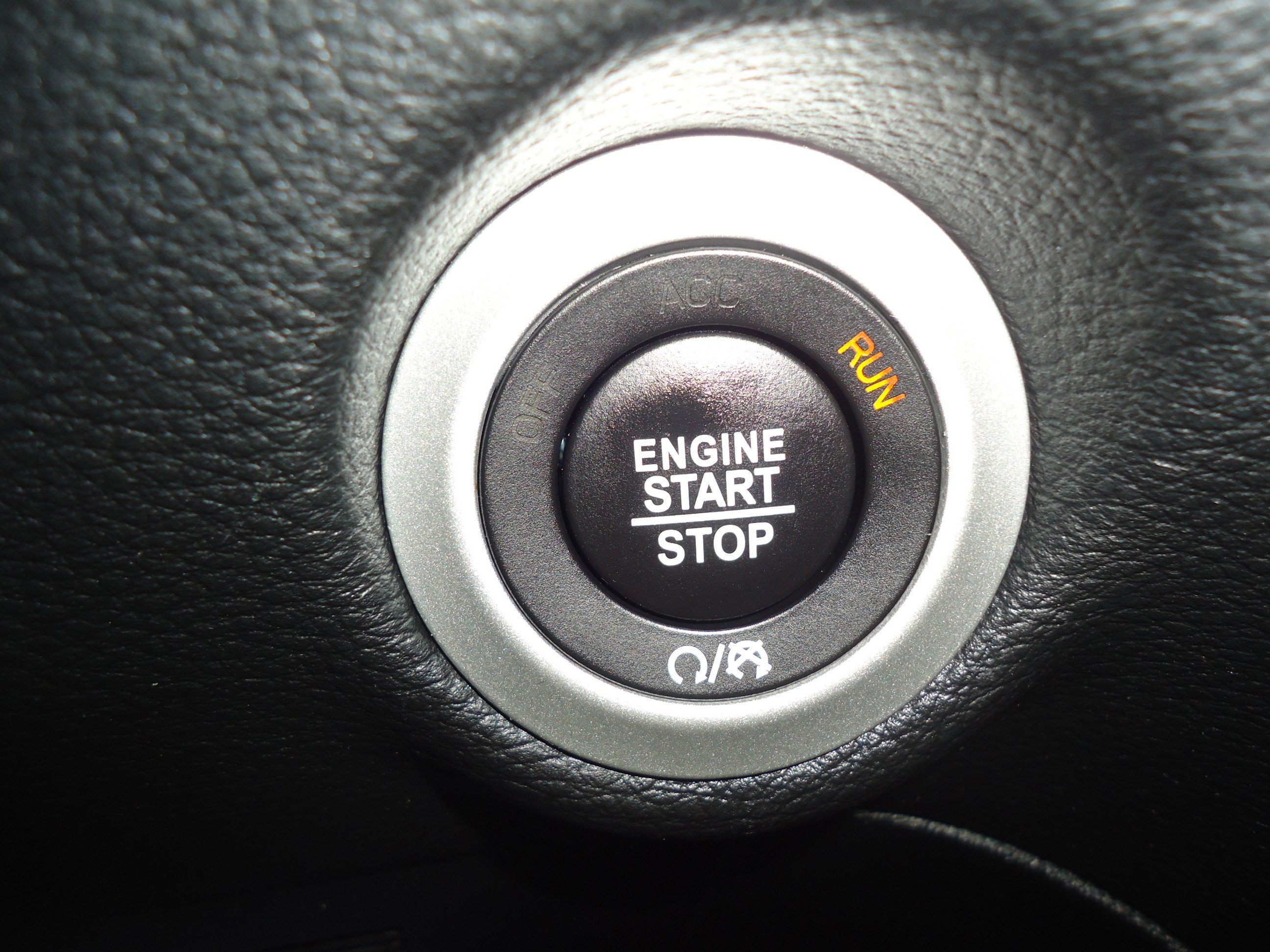 Used 2026 Chrysler Pacifica Limited FWD image 18