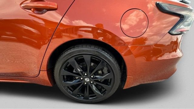 Used 2019 Nissan Maxima SR w/ Premium Package FWD image 21
