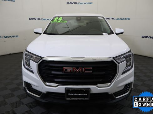 Used 2024 GMC Terrain SLE FWD image 14