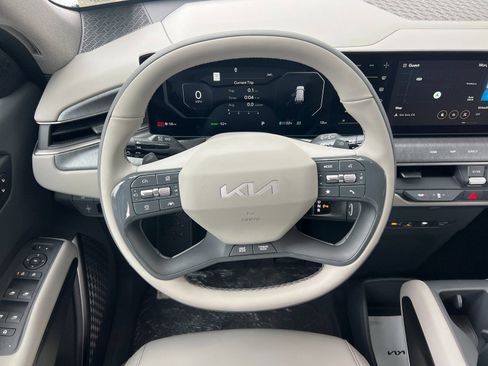 New 2026 Kia EV9 Wind image 14