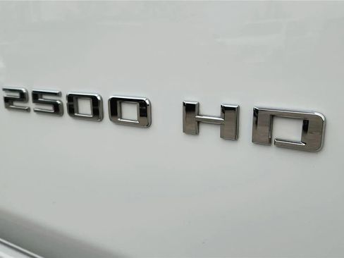 Used 2025 Chevrolet Silverado 2500 LT w/ Convenience Package image 6