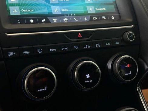 Used 2020 Jaguar E-PACE image 33