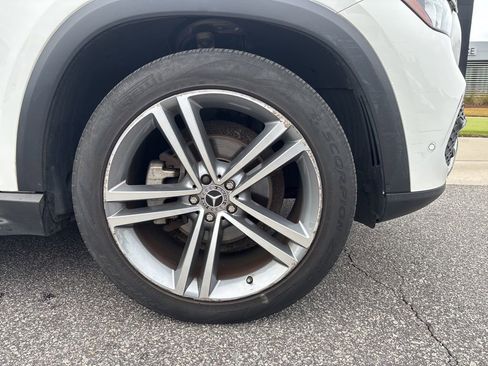 Used 2022 Mercedes-Benz GLE 350 4MATIC w/ Premium Package image 10