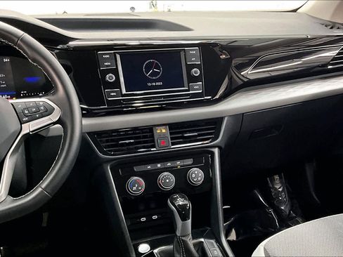 Used 2024 Volkswagen Taos S image 9