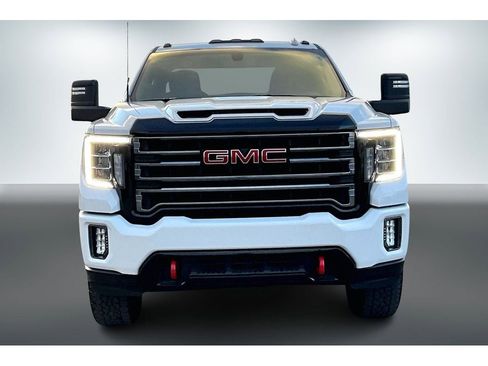 Used 2022 GMC Sierra 3500 AT4 image 2