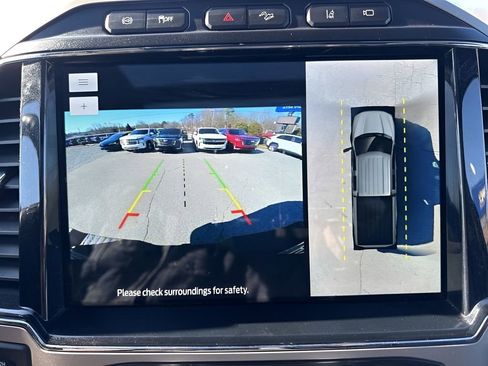 Used 2022 Ford F250 Lariat w/ Black Appearance Package image 22