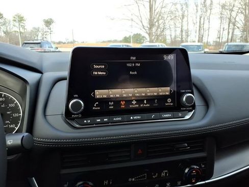 New 2026 Nissan Rogue SV image 10