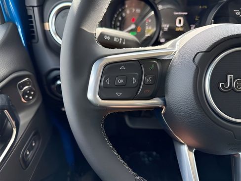 New 2025 Jeep Wrangler Unlimited Sahara AWD/4WD image 16