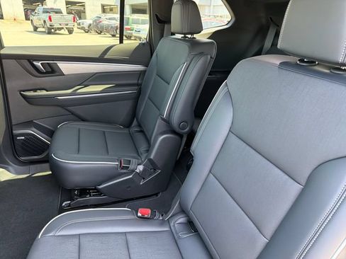 New 2026 Buick Enclave Preferred w/ Power Package FWD image 18