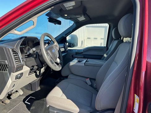 Used 2017 Ford F250 XLT w/ XLT Premium Package AWD/4WD image 4