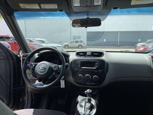 Used 2016 Kia Soul FWD image 26