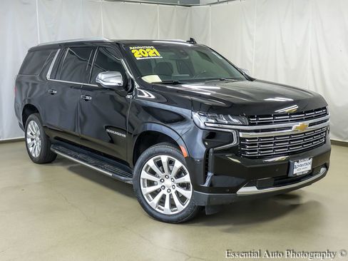 Used 2021 Chevrolet Suburban Premier AWD/4WD image 2
