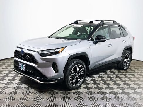 Certified 2024 Toyota RAV4 XSE w/ Weather Package AWD/4WD image 3