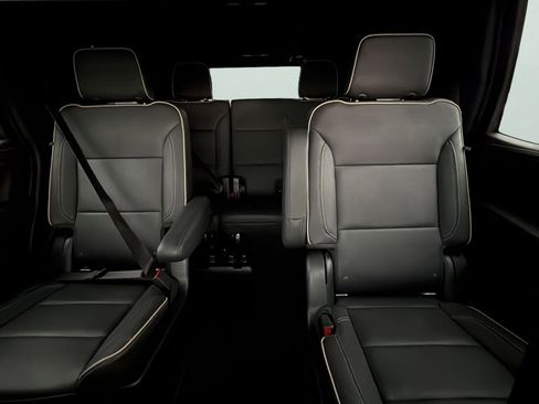 Used 2022 GMC Yukon SLT AWD/4WD image 12