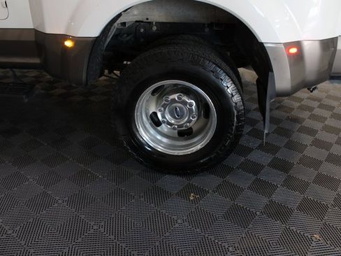 Used 2022 Ford F350 Lariat w/ Lariat Ultimate Package image 21