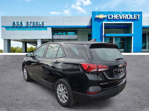 Used 2023 Chevrolet Equinox LS FWD image 4