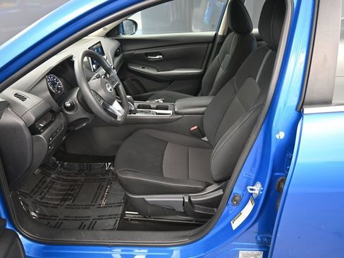 Used 2024 Nissan Sentra SV FWD image 27