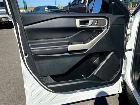 Used 2023 Ford Explorer XLT w/ Equipment Group 202A image 23