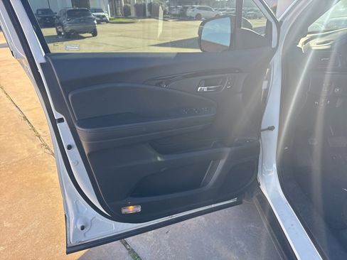 Used 2021 Honda Passport Touring image 10